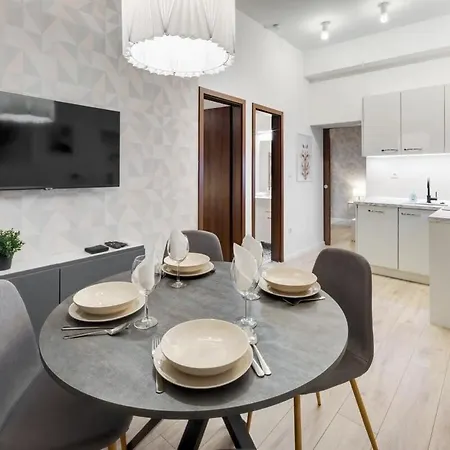 Modern New & Budapešť