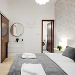 Modern New & * Budapest