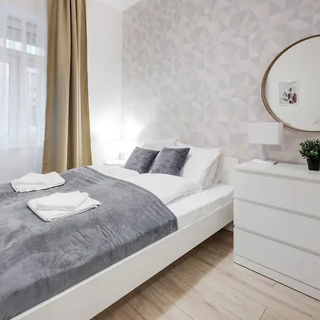 Modern New & Lägenhet