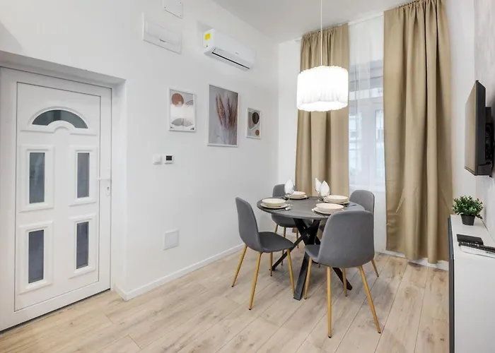 Modern New & Daire