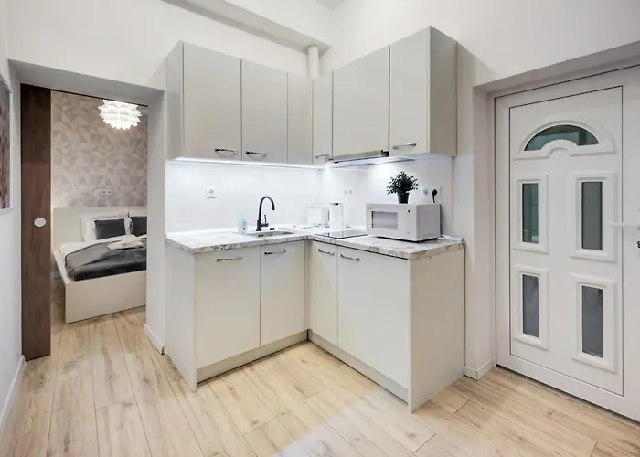 Modern New & * Budapešť